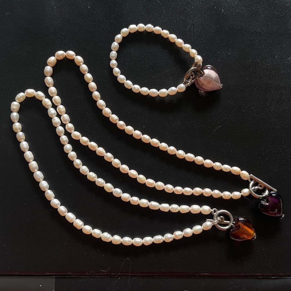 Pearl Love necklaces